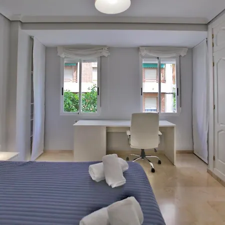 Apartment Albeniz